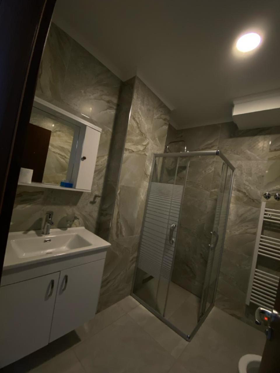 Hotel Pogradeci 2 Tushemisht エクステリア 写真
