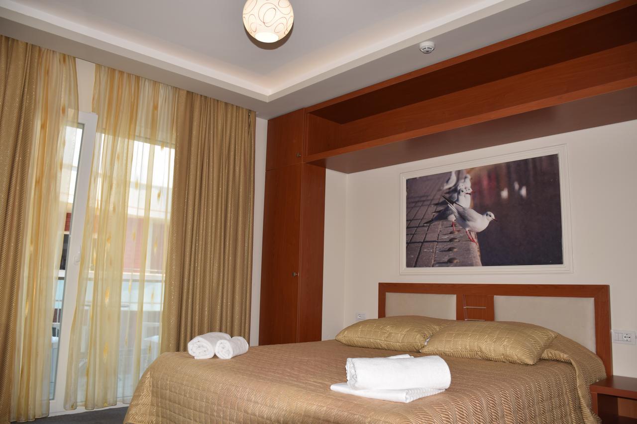 Hotel Pogradeci 2 Tushemisht エクステリア 写真