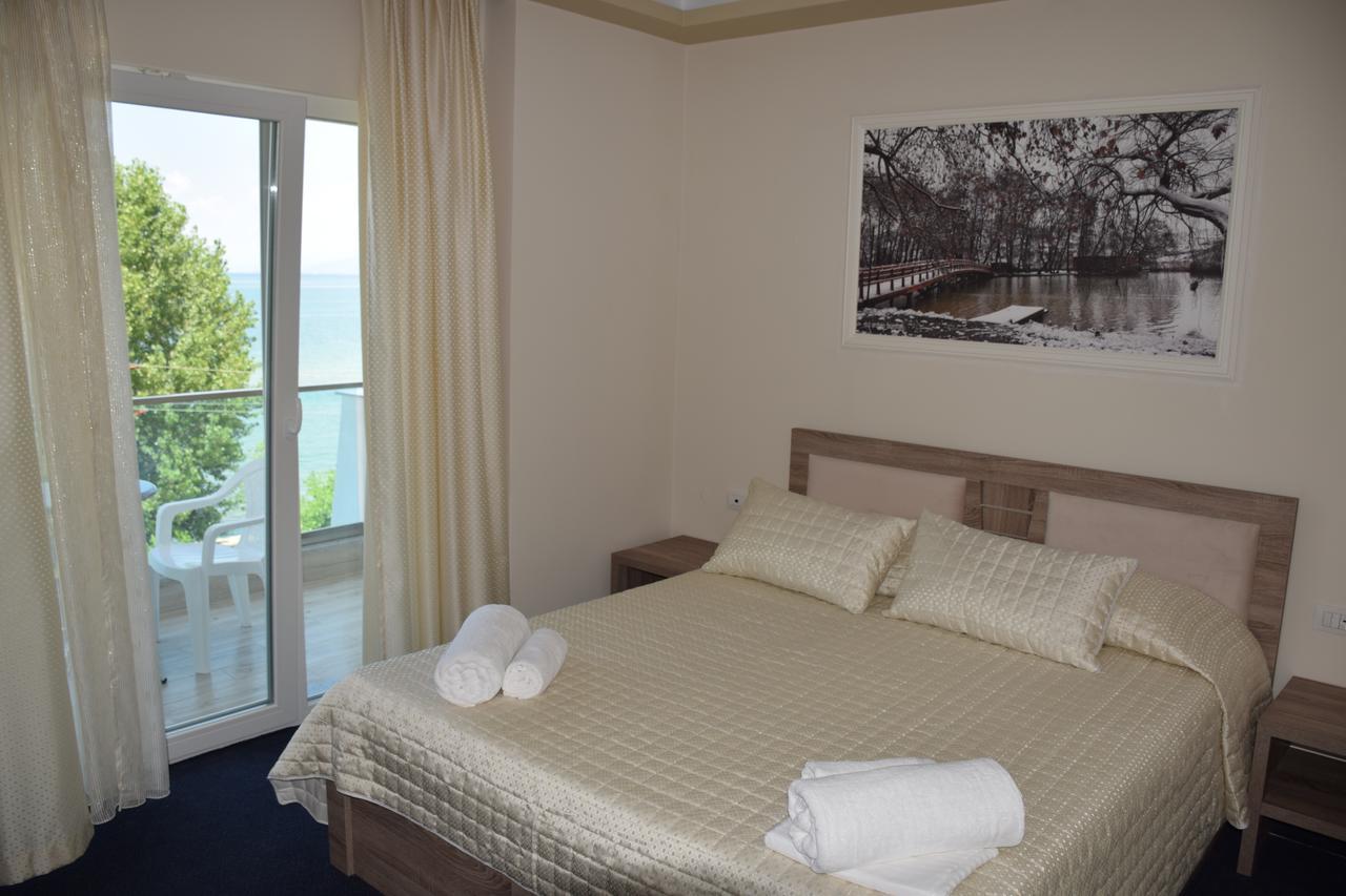 Hotel Pogradeci 2 Tushemisht エクステリア 写真