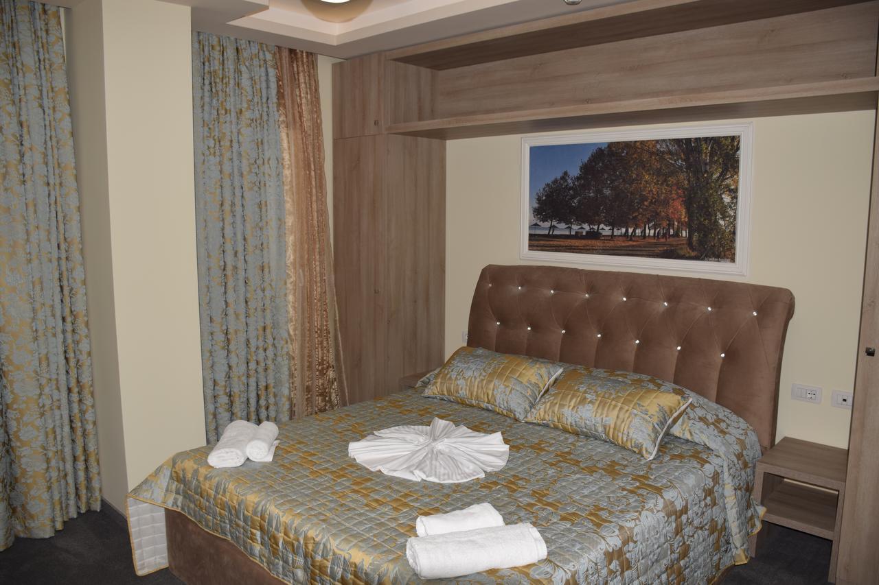Hotel Pogradeci 2 Tushemisht エクステリア 写真